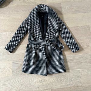 Like new XXSP Ann Taylor wool-blend houndstooth shawl collar coat
